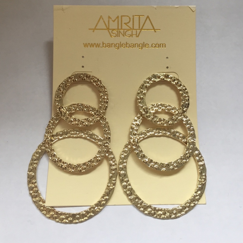 🆕 Amrita Singh Large Gold Dangling Ring Earrings
